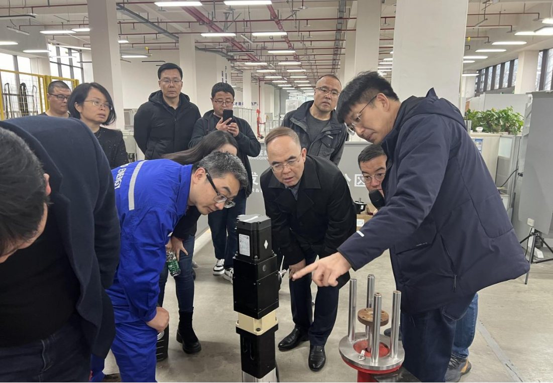 中澳煤層氣付總帶隊赴萬普隆調(diào)研 中澳煤層氣付總帶隊赴萬普隆調(diào)研